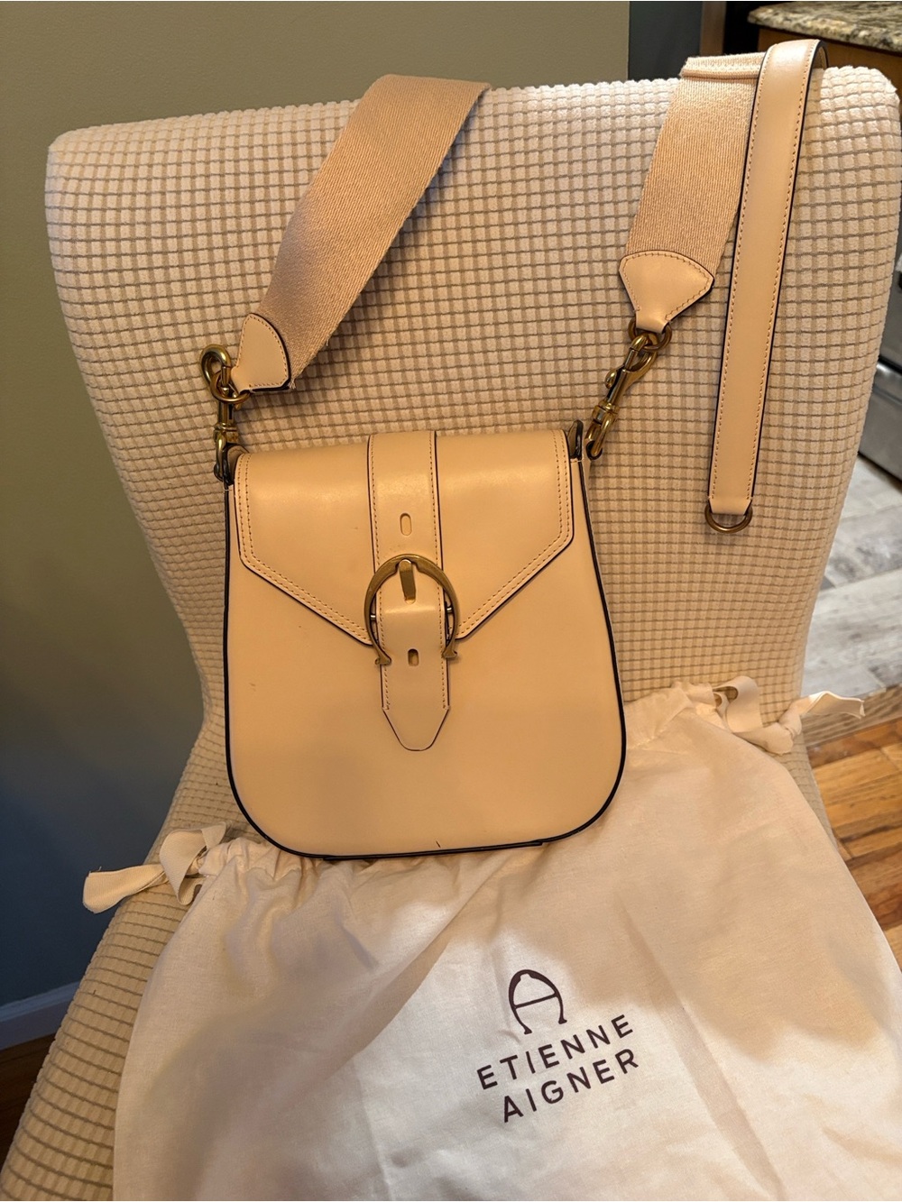 Etienne Aigner Cream Leather Crossbody with Gold Buckle - Picture 5 of 14
